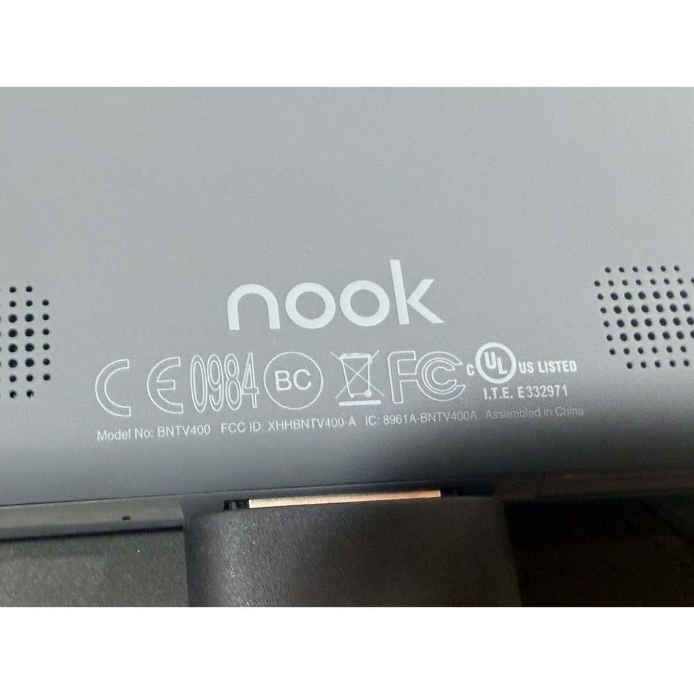 Barnes & Noble Nook HD BNTV400 8GB Tablet eReader With Charger Working Bundle - Picture 5 of 16